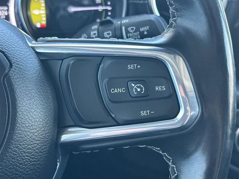 Used 2023 Jeep Wrangler Unlimited Sahara w/ Cold Weather Group AWD/4WD image 28
