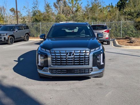 Used 2024 Hyundai Palisade Calligraphy image 2
