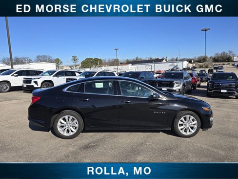 Used 2025 Chevrolet Malibu LT FWD image 2