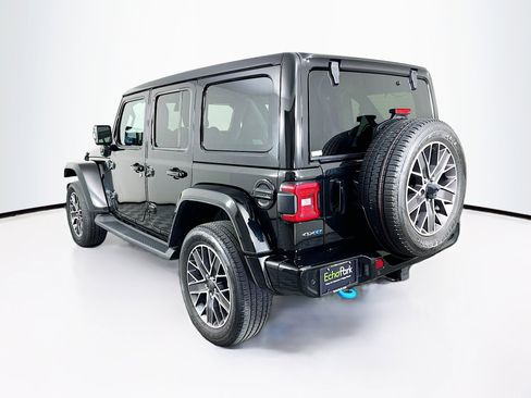 Used 2023 Jeep Wrangler Unlimited Sahara image 5