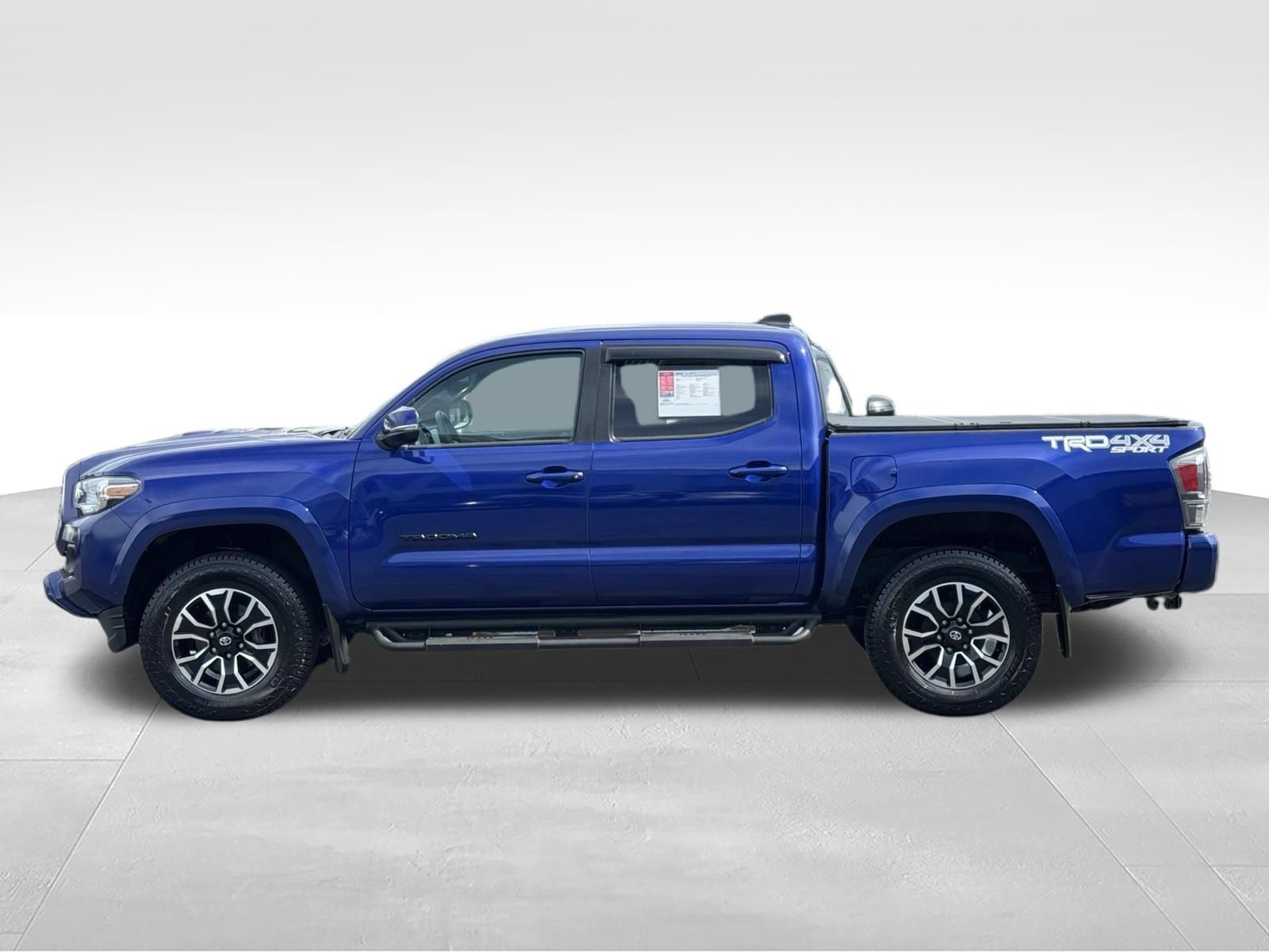Used 2022 Toyota Tacoma TRD Sport AWD/4WD image 8