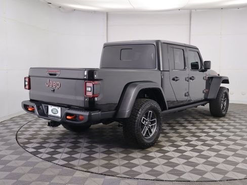 Used 2024 Jeep Gladiator Mojave w/ Convenience Group image 5