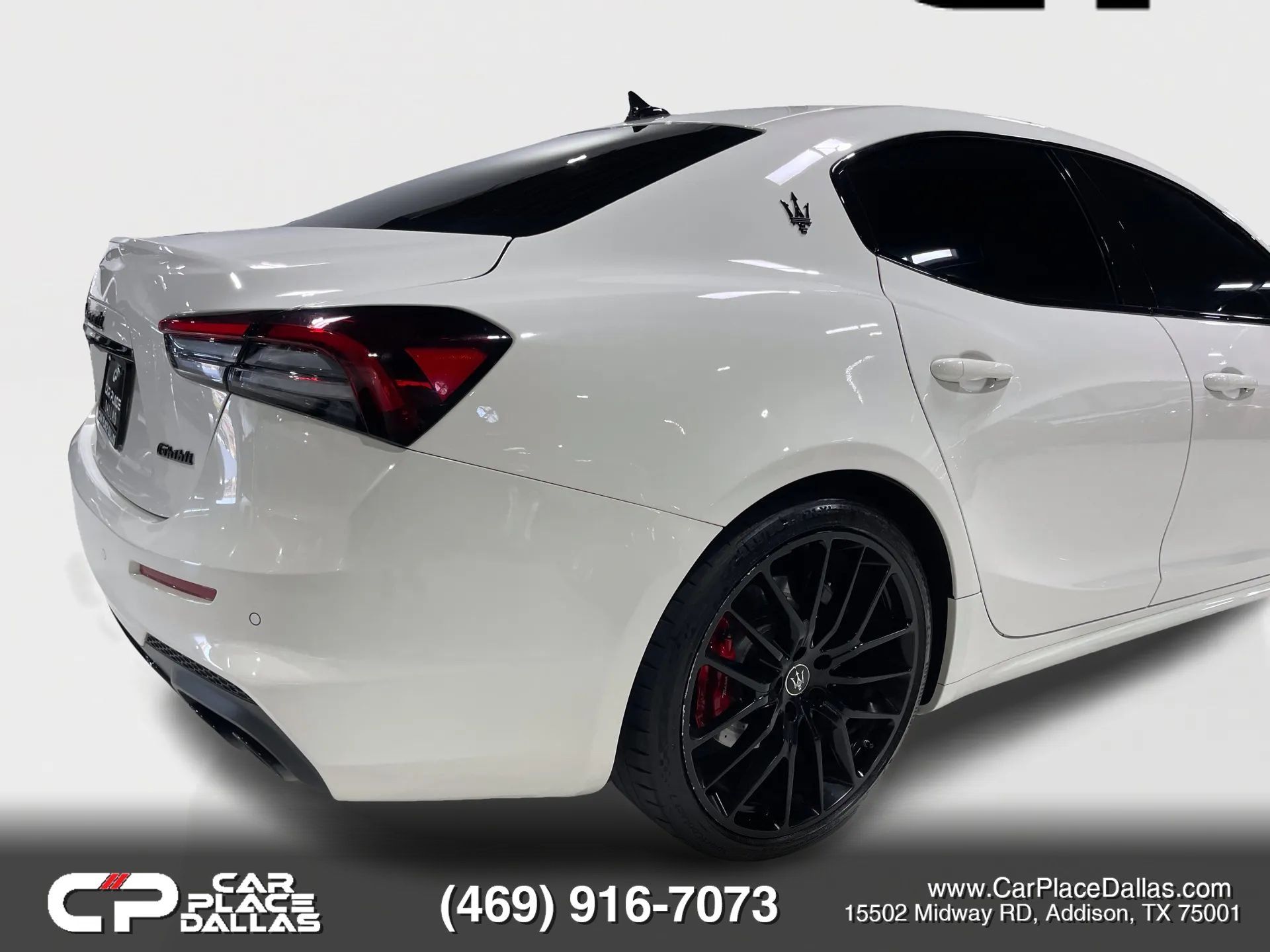 Used 2023 Maserati Ghibli Modena RWD image 14