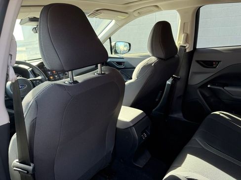 Used 2025 Subaru Crosstrek 2.0i Premium image 24