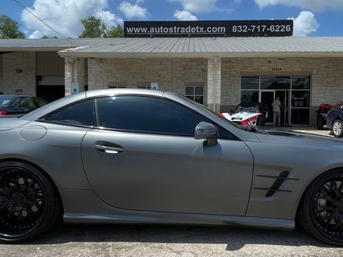Used 2015 Mercedes-Benz SL 550 image 10