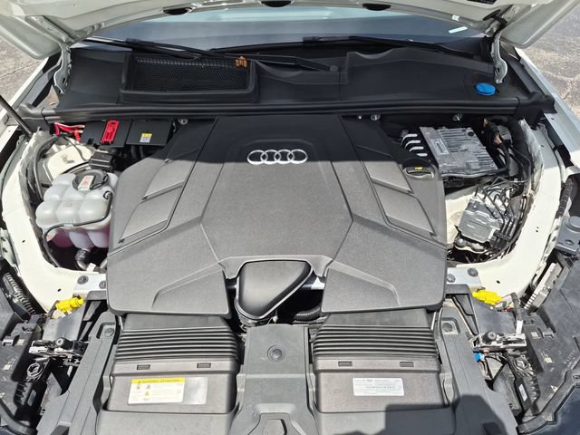 Used 2025 Audi Q7 3.0T Premium Plus AWD/4WD image 30