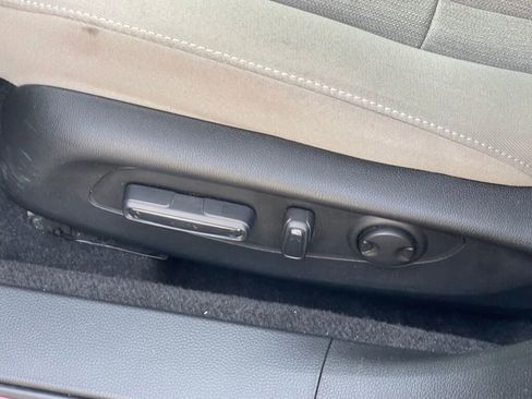 Certified 2023 Honda Accord EX image 7