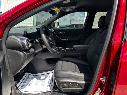 New 2026 Chevrolet Equinox LT w/ Convenience Package II image 8