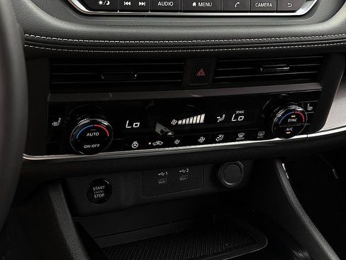 Used 2026 Nissan Rogue Dark Armor FWD image 16