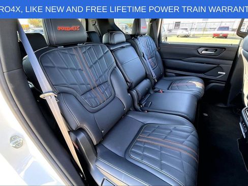 Used 2025 Nissan Armada PRO-4X image 34