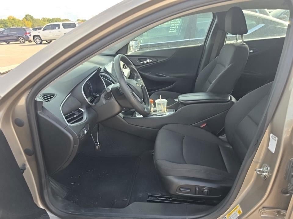 Used 2022 Chevrolet Malibu LT FWD image 6