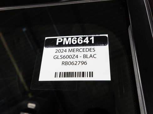 Used 2024 Mercedes-Benz Maybach GLS 600 4MATIC image 42