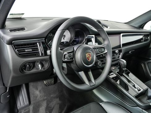 New 2026 Porsche Macan S AWD/4WD image 4