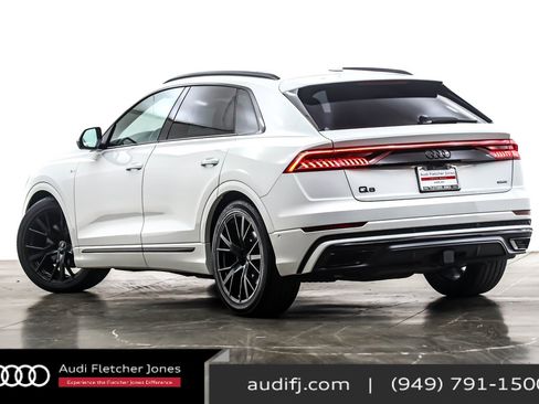 Used 2023 Audi Q8 Prestige w/ Prestige Package image 11
