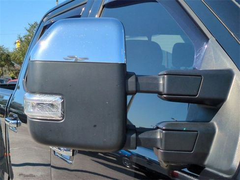 Certified 2018 Ford F450 Platinum w/ Platinum Ultimate Package image 12