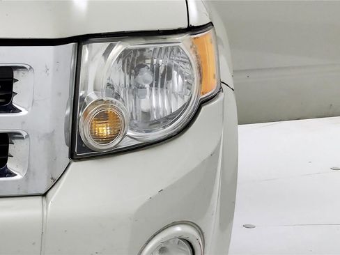 Used 2008 Ford Escape XLT image 18