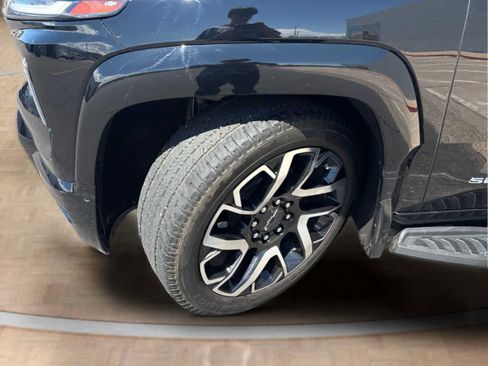 Used 2024 Chevrolet Silverado EV RST AWD/4WD image 20