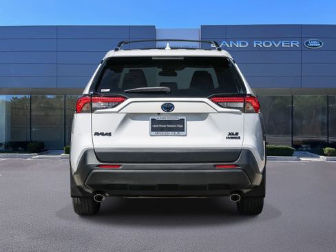 Used 2024 Toyota RAV4 XLE AWD/4WD image 5