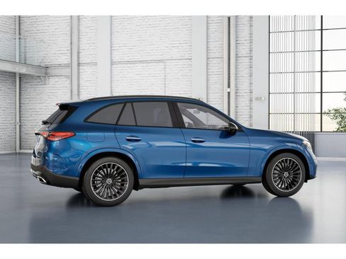 Used 2023 Mercedes-Benz GLC 300 4MATIC image 18