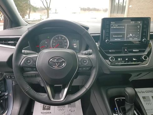 Certified 2022 Toyota Corolla SE w/ SE Premium Package image 22