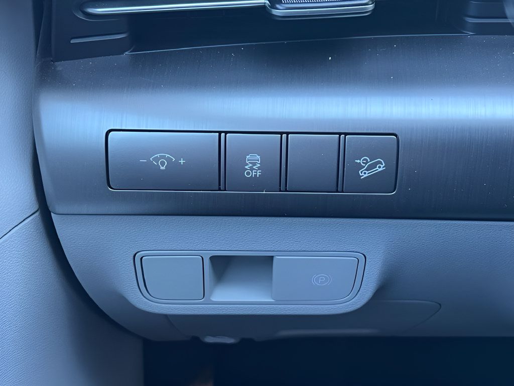Used 2026 Hyundai Kona SEL Sport AWD/4WD image 18