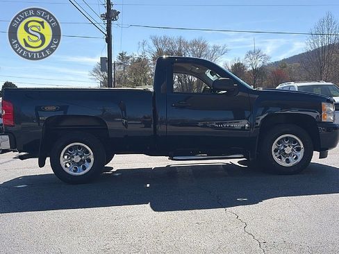 Used 2007 Chevrolet Silverado 1500 W/T w/ Towing Package image 7