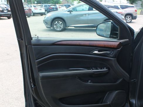 Used 2016 Cadillac SRX Luxury AWD/4WD image 10