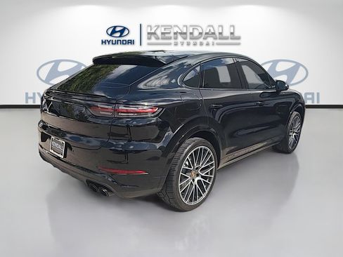 Used 2023 Porsche Cayenne Platinum Edition AWD/4WD image 6