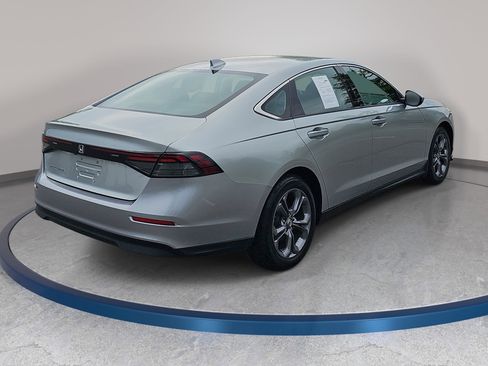 Used 2024 Honda Accord EX image 5