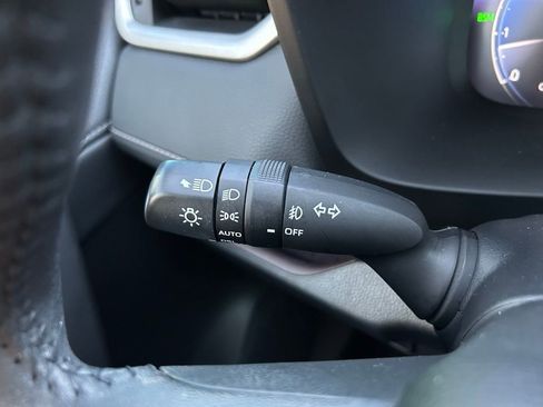 Used 2024 Toyota RAV4 Limited image 22