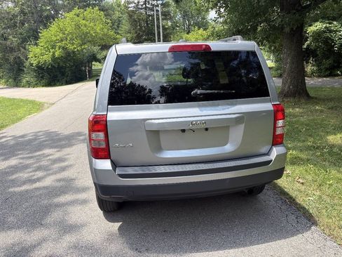 Used 2016 Jeep Patriot Sport w/ Power Value Group AWD/4WD image 6