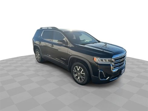 Used 2023 GMC Acadia SLE w/ Driver Convenience Package image 2