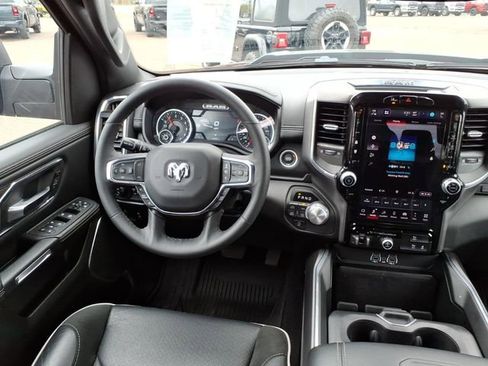 Used 2025 RAM 1500 Laramie w/ Sport Appearance Package AWD/4WD image 16