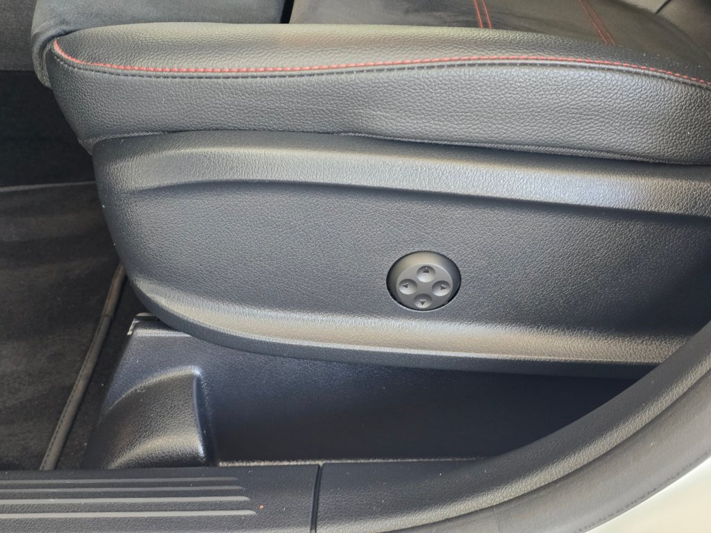 Used 2022 Mercedes-Benz GLA 250 4MATIC image 20