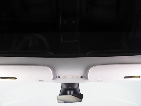 Used 2023 Tesla Model Y Performance image 63