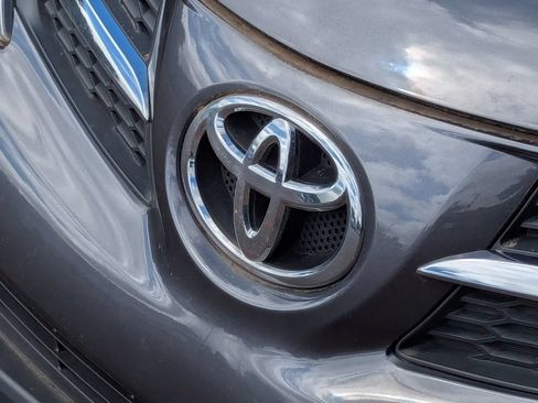 Used 2014 Toyota RAV4 LE AWD/4WD image 13