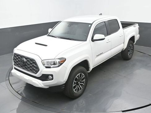 Used 2021 Toyota Tacoma TRD Sport RWD image 16