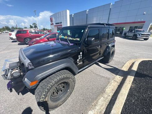 Used 2020 Jeep Wrangler Unlimited Sport AWD/4WD image 12