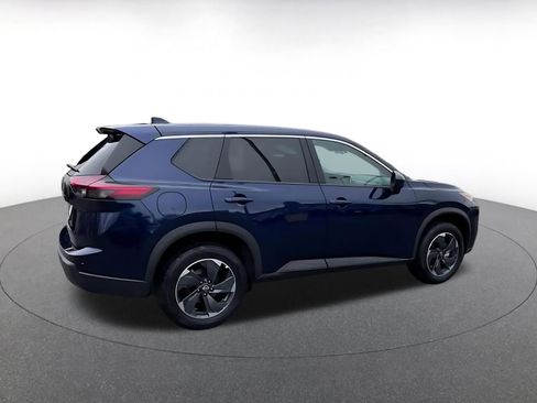 Used 2025 Nissan Rogue SV image 15