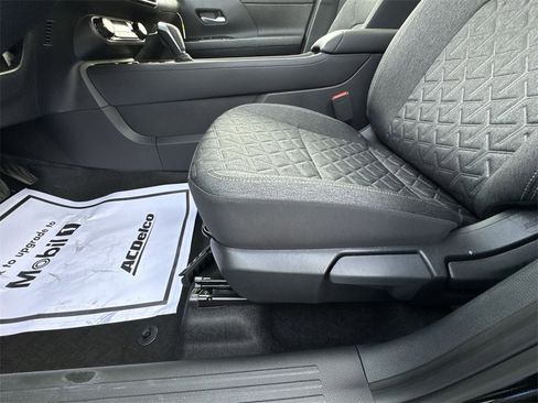 New 2026 Nissan Kicks SV w/ SV Premium Package image 12