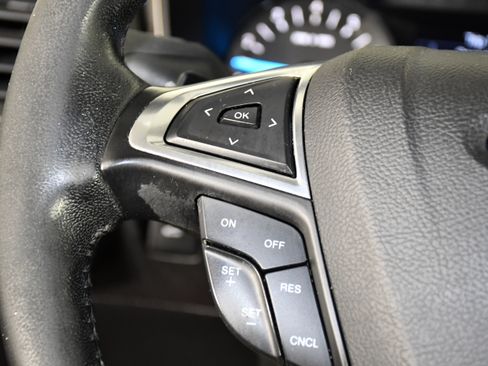 Used 2017 Ford Fusion SE w/ Equipment Group 201A FWD image 20