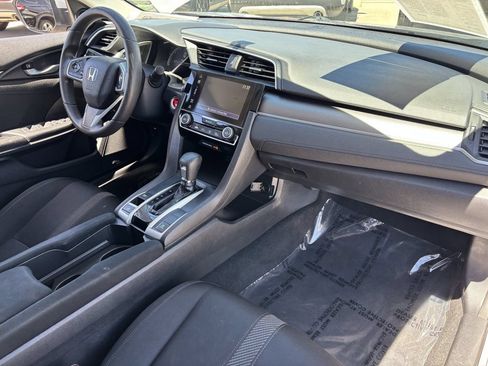 Certified 2018 Honda Civic EX image 10