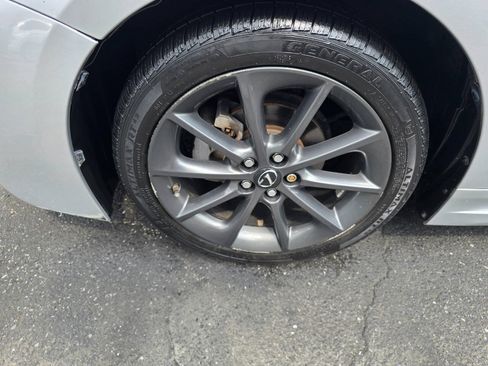 Used 2013 Lexus CT 200h w/ F Sport Pkg w/Nuluxe Trim FWD image 11