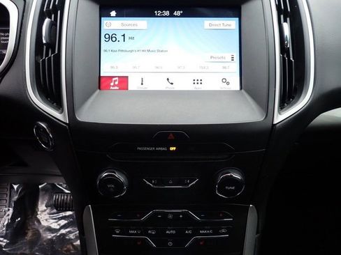 Used 2017 Ford Edge SEL w/ Equipment Group 201A image 28