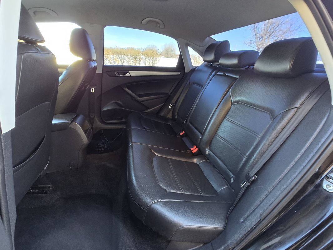 Used 2014 Volkswagen Passat 2.5 S FWD image 19