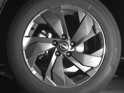 Used 2025 Nissan Rogue SV FWD image 12