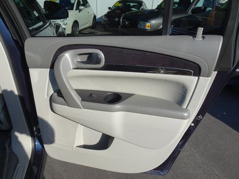 Used 2015 Buick Enclave Leather image 19