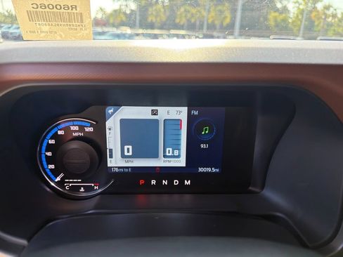 Certified 2024 Ford Bronco Outer Banks w/ Sasquatch Package AWD/4WD image 21