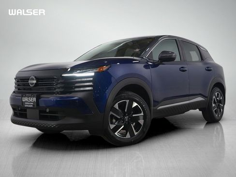 Used 2025 Nissan Kicks SV image 1