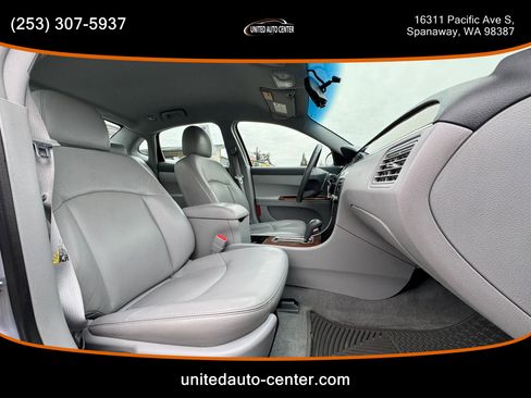 Used 2006 Buick LaCrosse CXL w/ Chrome Appearance Package image 8